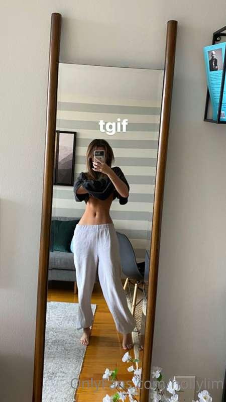 sweats and abs kind of day 😜