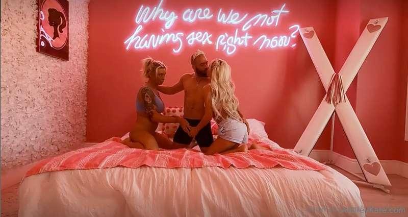 Limited time sale Just dropped this steamy threesome video i..