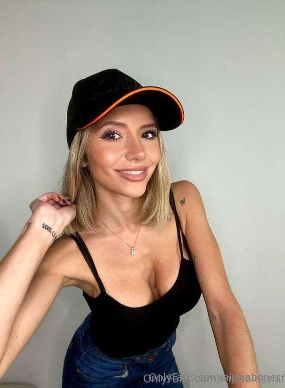 SUBSCRIBE FREE🔥❤️🔥 🤍@missalessiaf 🤍 This dirty girl @missale..