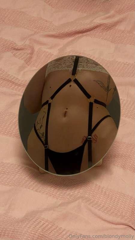 Mirror, mirror on the wall, catching a glimpse of the seduct..
