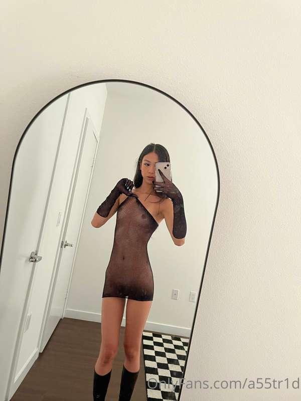 Show Mommy how much you love her in fishnets