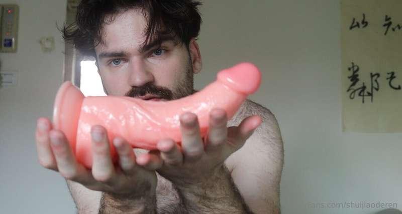 THIS is the thickest dildo my ass had ever taken! 😮‍💨 this H..