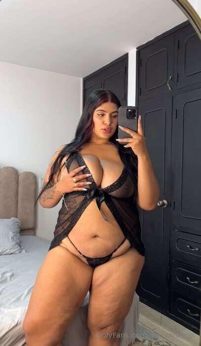 too hot and thick to handle 😏
