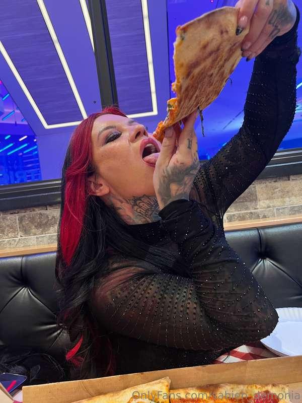 First or second pic? How do you like me to stuff my mouth ?