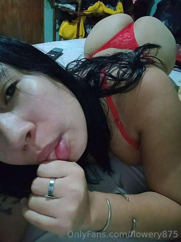 @sofiatubaby

Hello My Love I am a very horny girl and I lov..
