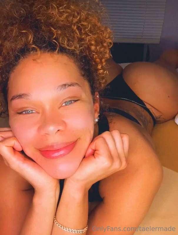 💋🍑