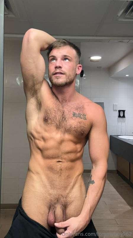 Cum join me in the spa 👀 