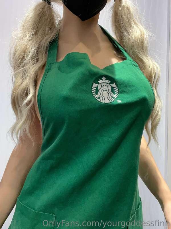 My sweet hard nipples 💚 is this making anyone hungry? 😇 I’m ..