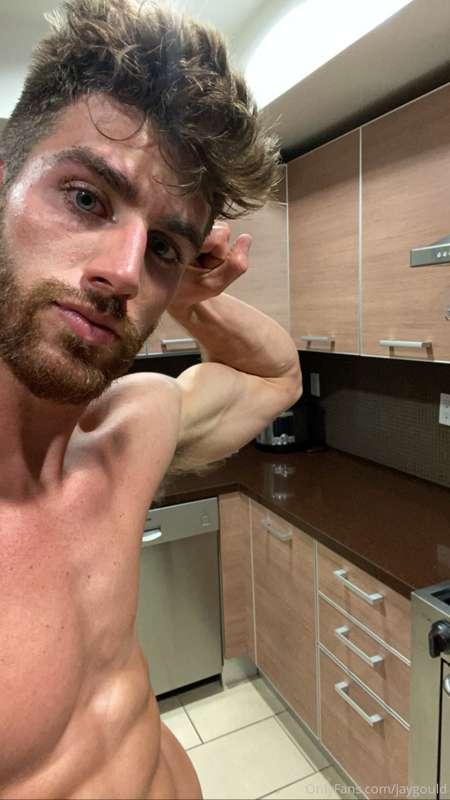 What an amazing first day on OnlyFans 💜 Thank you to everyon..