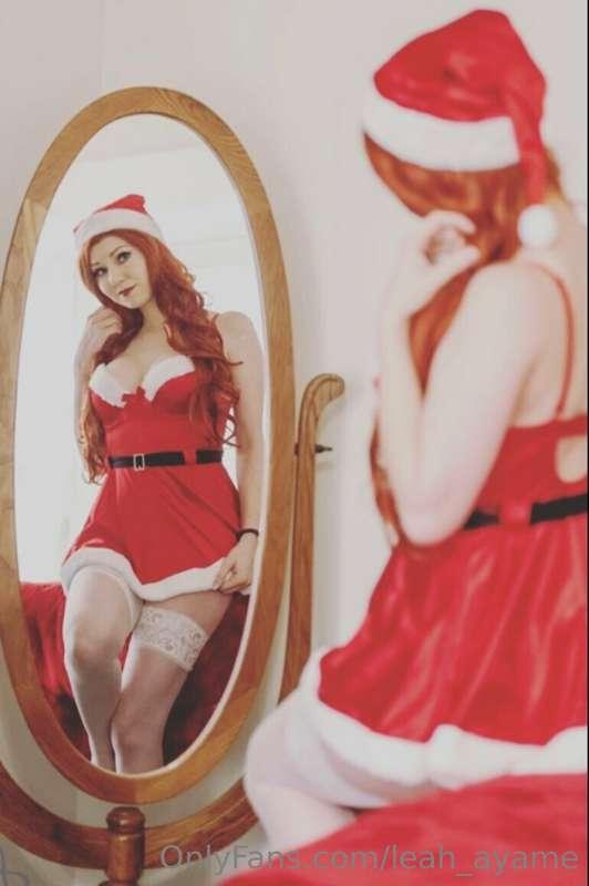 So many outfits for Christmas shoots coming up…I think this ..