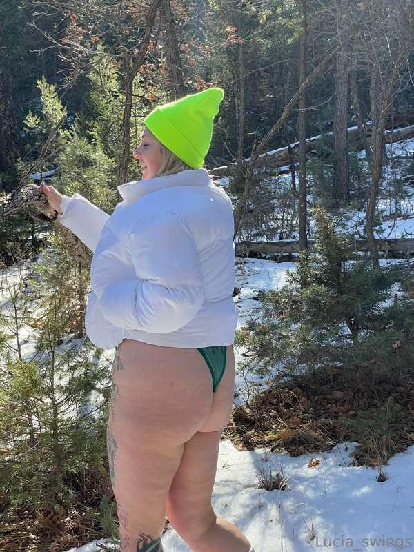 Let me be your hiking (*fuck*) buddy