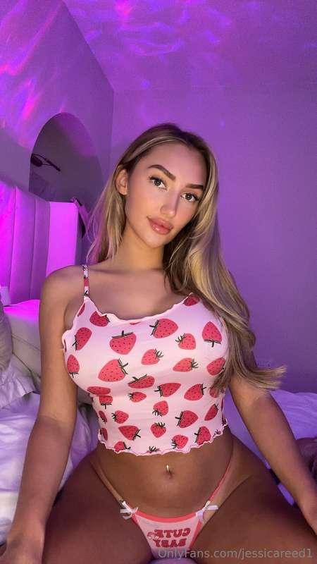would you wrap your arms around me?😚