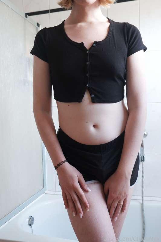 chloenyx image #3