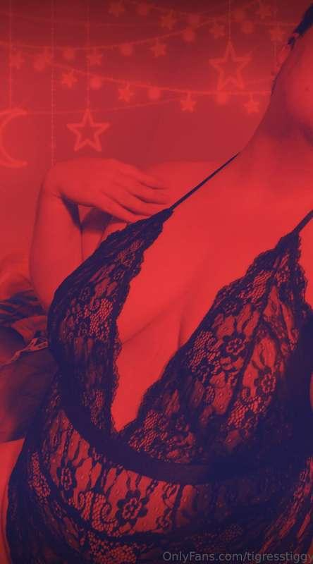 NEW/FREE ONLYFANS ❤️‍🔥[Model with No Agency | Ask about Prom..