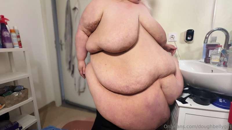 Is my belly TOO BIG? 🤭