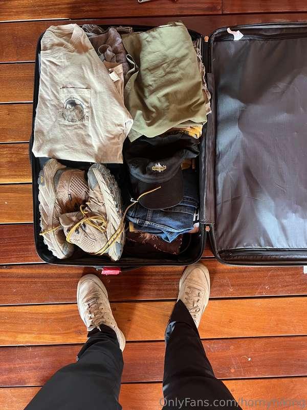 It’s tiiiiime :) ✈️🥾🍑🎬