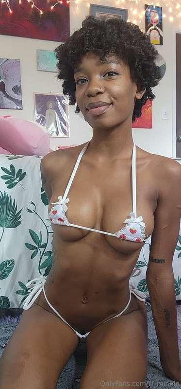 happy titty tuesday 🍒