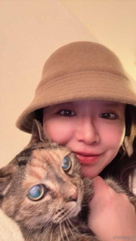 Ten-chan has been purr-sading me to post him, so... here you..