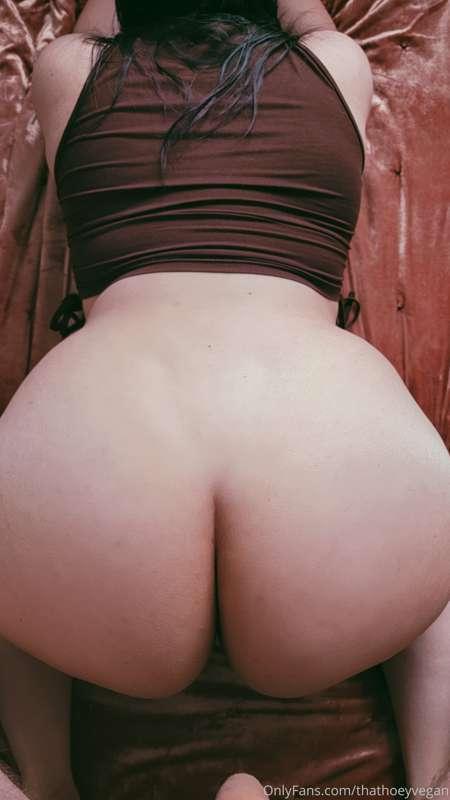 Do you want nudes sent to you everyday? Tip this post to rec..