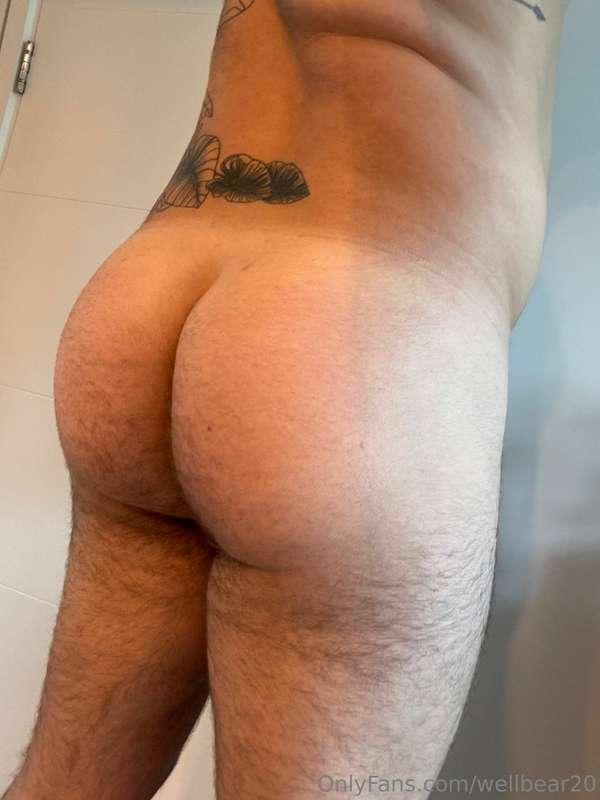 My belly isn’t the only thing growing 😈