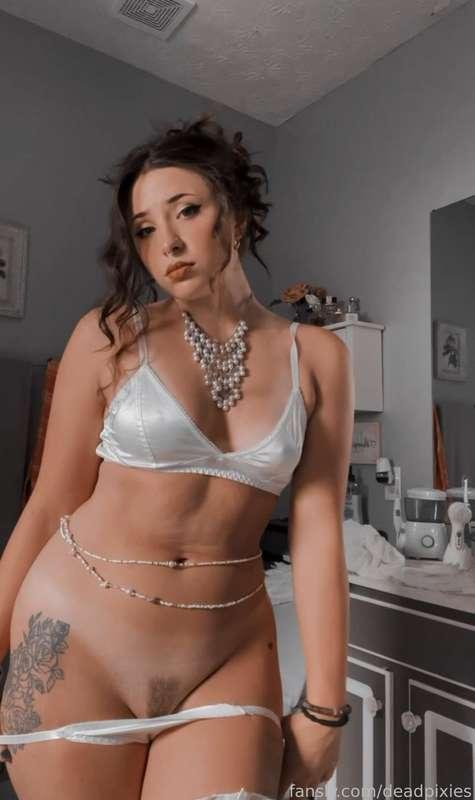 deadpixie image #4