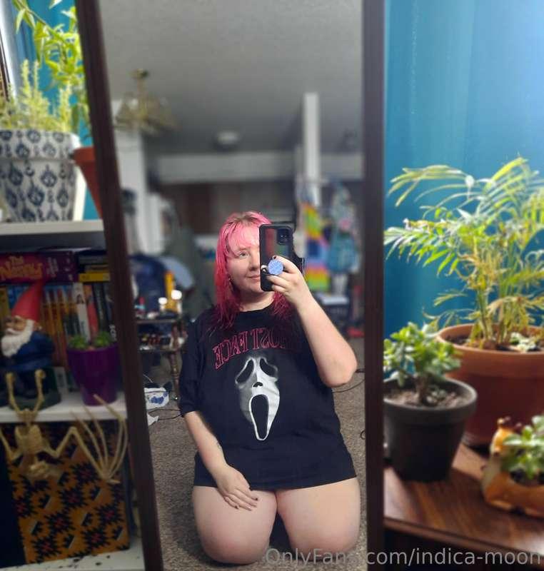 Come binge That '70s Show with me? We can get all toasted an..