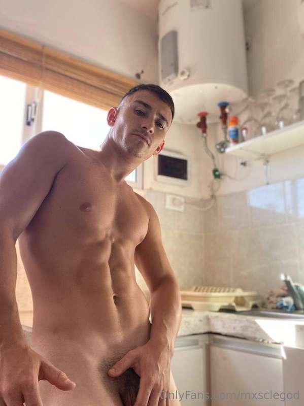 IT'S TIME!!! ❄️☃️35% OFFONLY $10✅ MY FRIEND MODEL @boygreene..