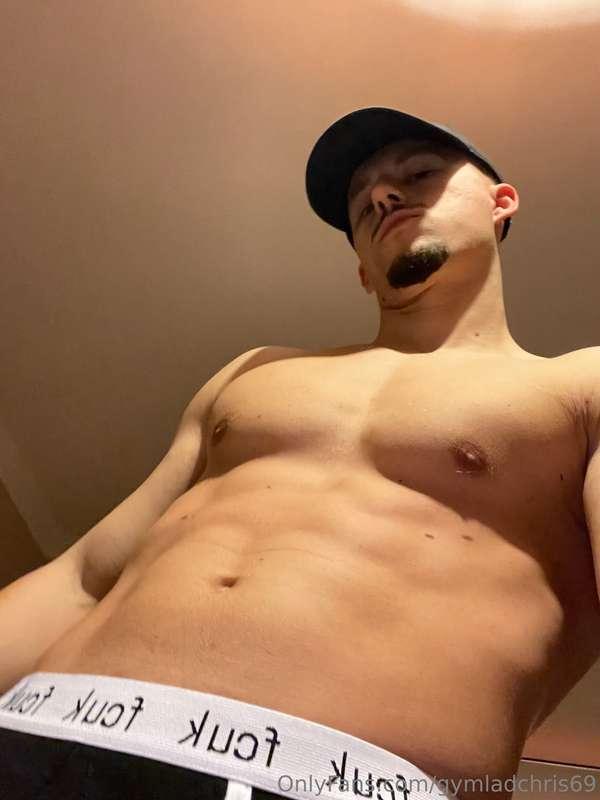 Drop on your knees now!