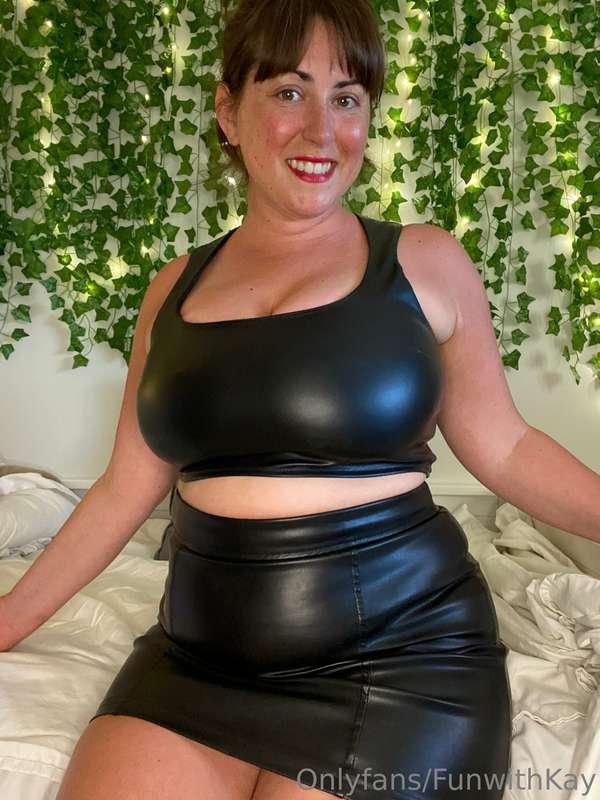 Date night: wearing this outfit for you got my pussy so wet...