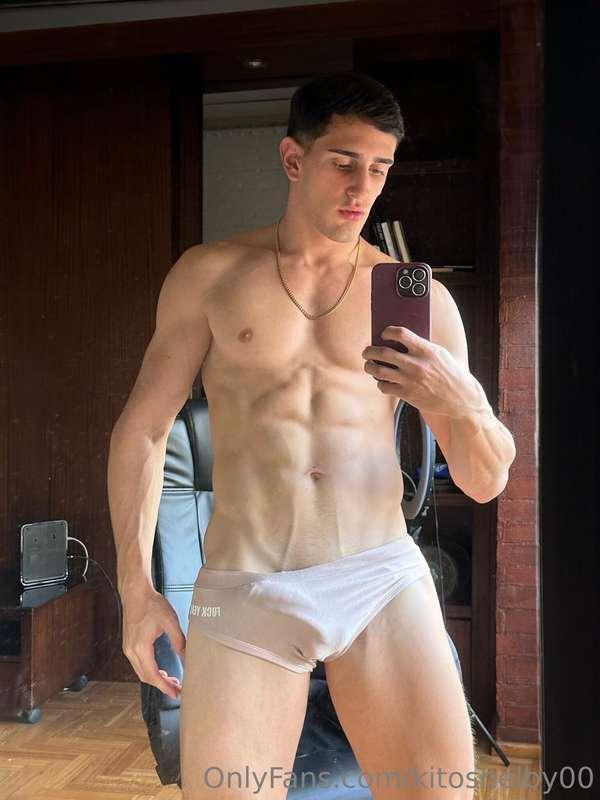 Te gusta la curva de mi Verga?😍😱
Hazle Zoom para poder verla..