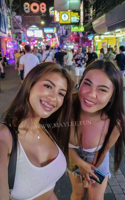 Out with my best girl friend 🤍👄
This is her @BestSky 😉