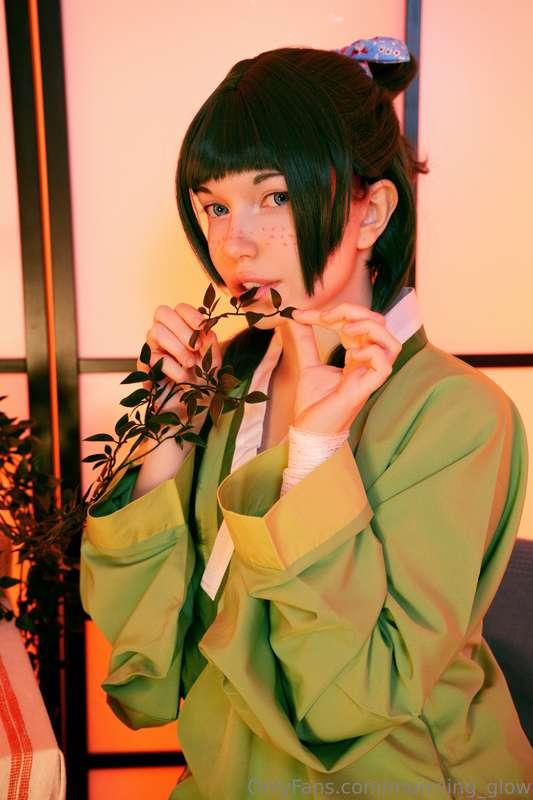 This girl is poison <3