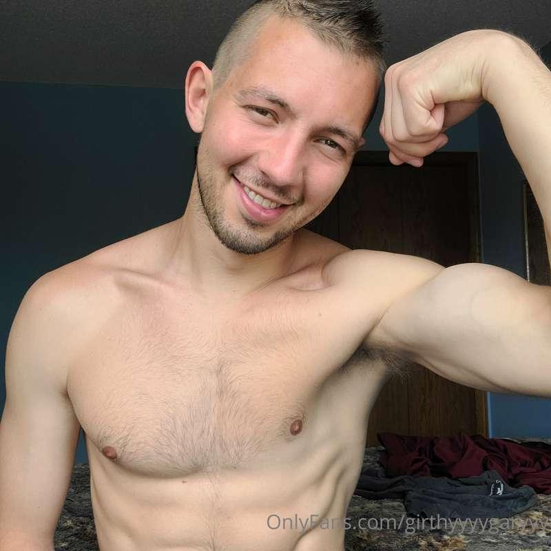 Fresh haircut this morning, feels so nice! Enjoy the weekend..