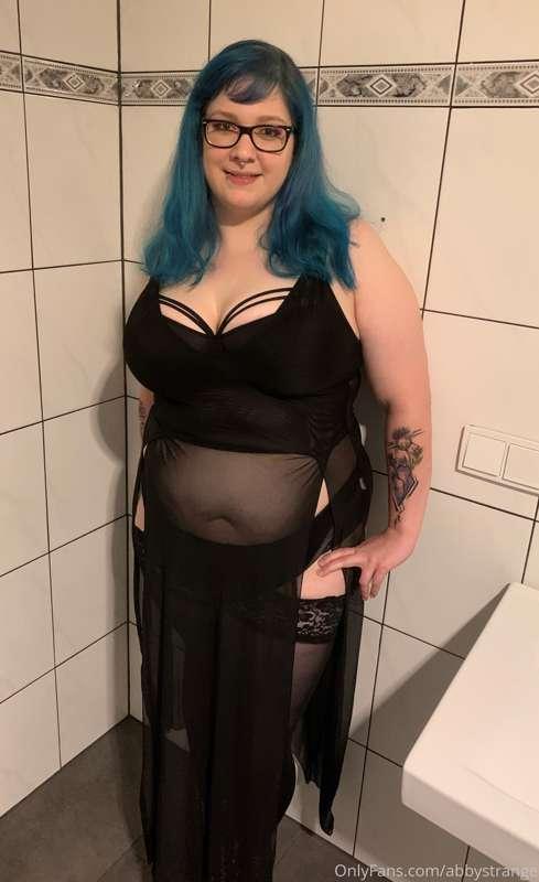 Quick bathroom shot from yesterday night - we had a little n..