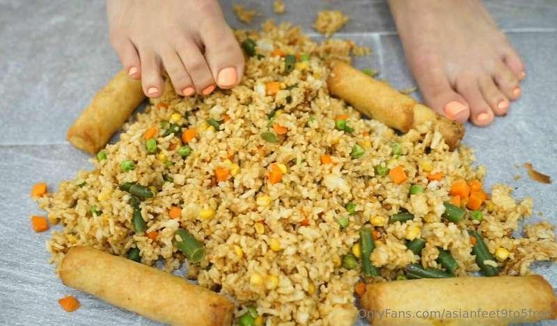Smash Fried Rice!

This video is included on my paid page!
h..