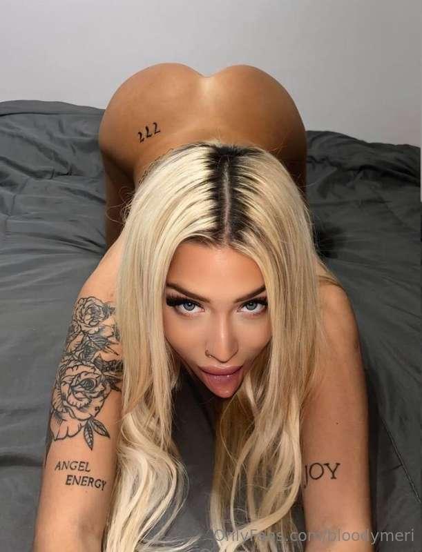 CUTIE @itszoeofficial WITH PRETTY CUM FACE🤤💦 SWEET BOOBIES @..