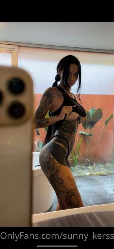 I’m taking off 😈all my clothes 🔞in DM