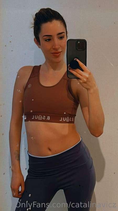 Let's get this workout on! 🥵🤸‍♀️