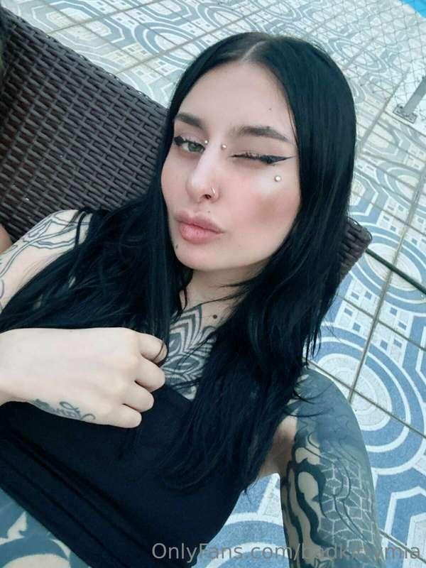 ## Show me how much do you love this kisses 🙈🥰
