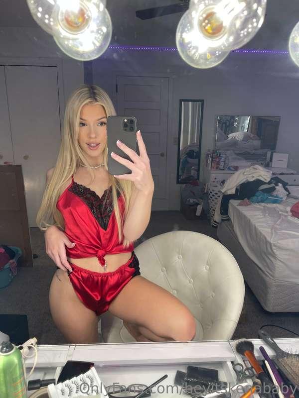 urfavoriteblondebaby image #0