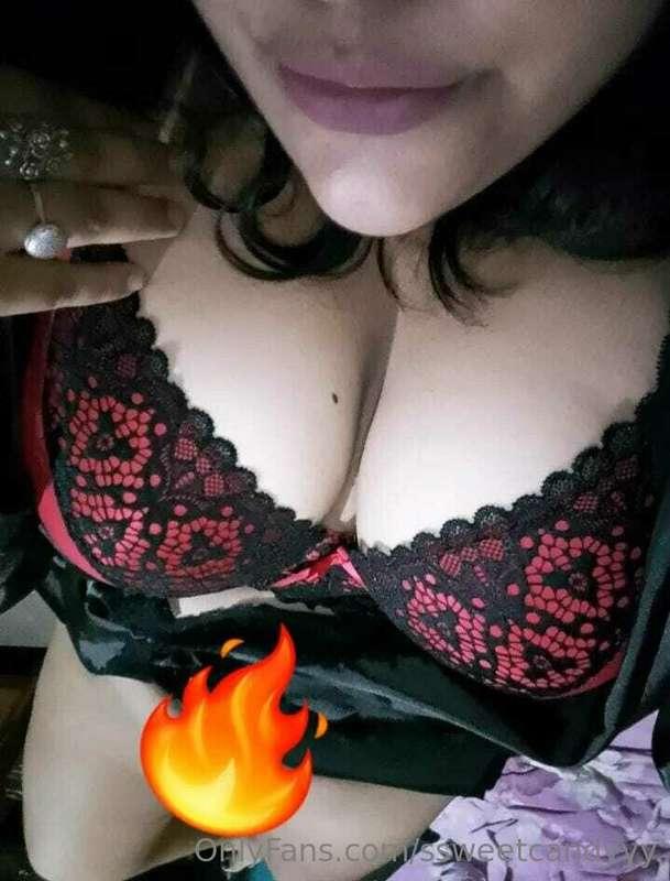 hello my love 😘😘 I'm waiting for you to play😈😈 i'm hot💦🥵🥵