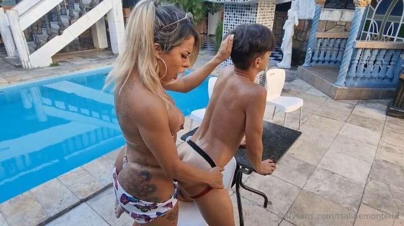 ***POOL DAY PARTY FUCKING W/ FRIEND*** 😈💦 my friend asked me..