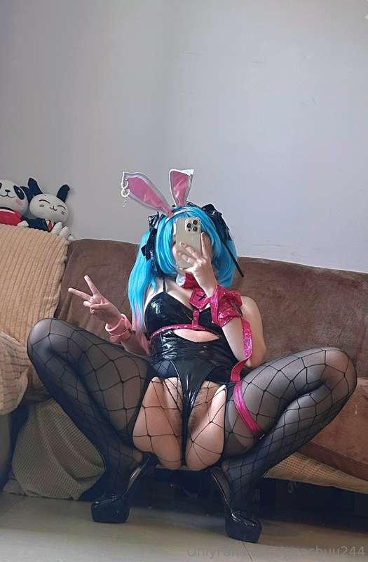 peachuu244 image #0