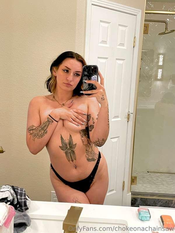 ⋆· ༘ * ᴇᴀᴛ ᴍᴇ ᴏᴜᴛ? ⋆· ༘