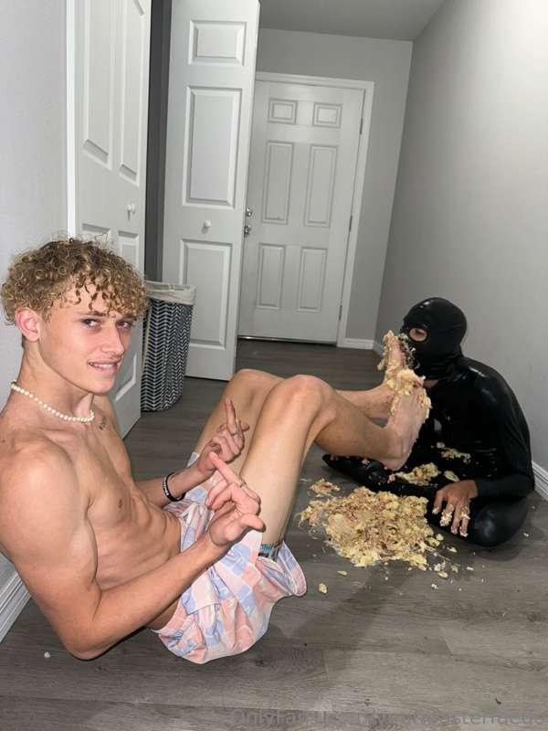 yourmasterfuego image #2