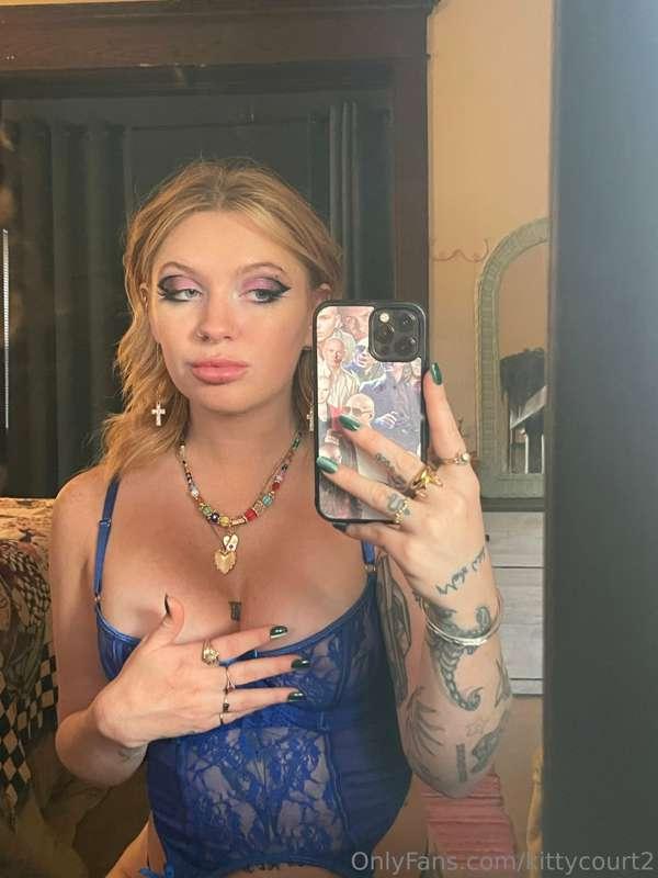 👅👅