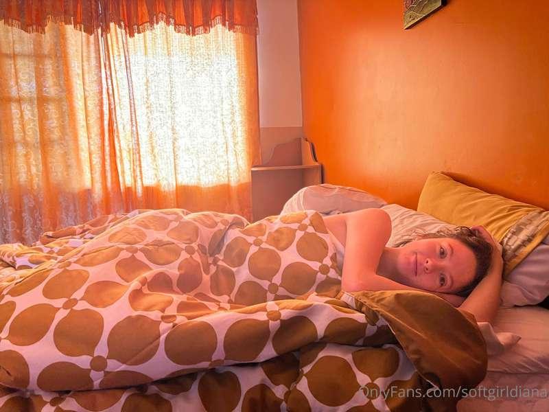 Good morning, Ecuador 🧡 I’ll be responding to DMs throughout..