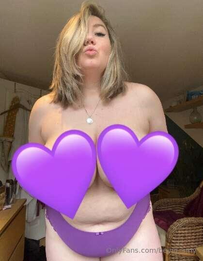 Purples had its moment so the last of the photos are sliding..