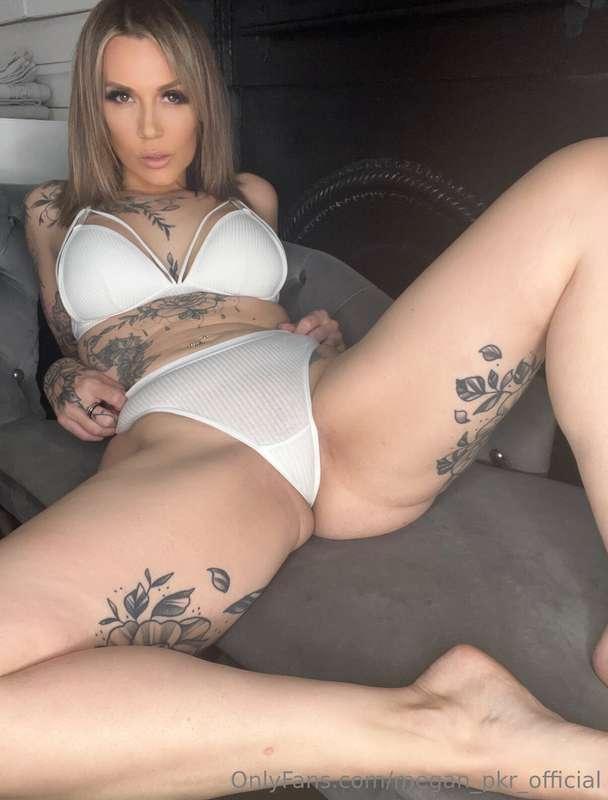 Still manage to look dirty, even in white 😜