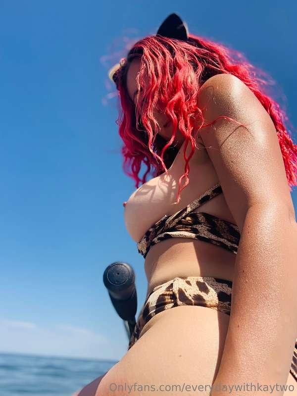 😻